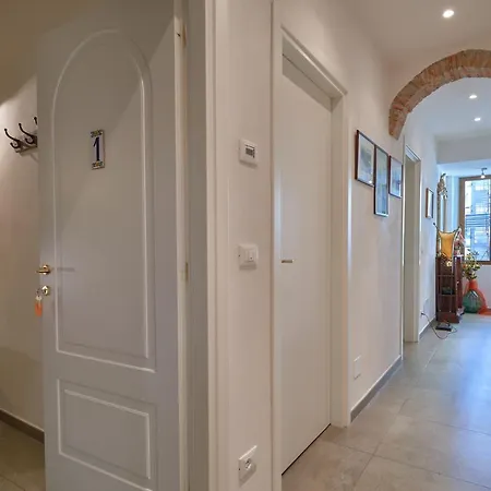 A Ca' De Lisetta Guest house Albenga